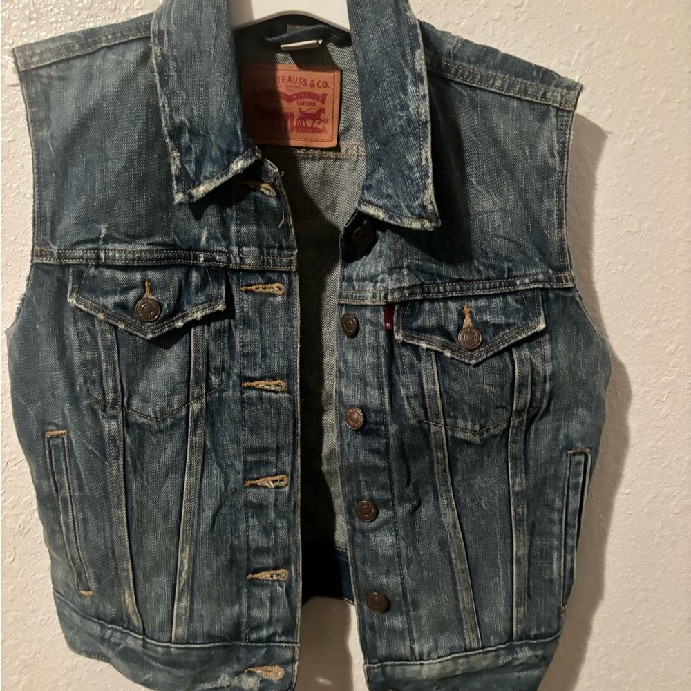 Levi Jean vest